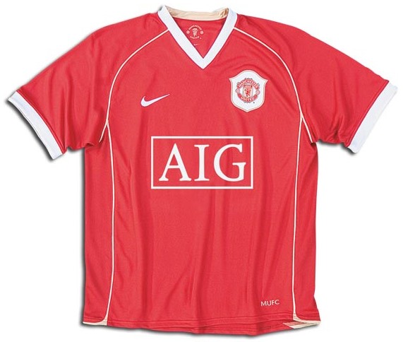 Manchester United shirts: 2007 home red and white shirt